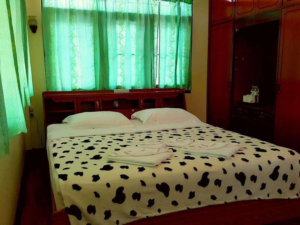 Emmanuel Guesthouse براشاوب خيرى خان المظهر الخارجي الصورة